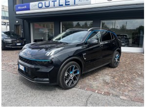 LYNK & CO 01  1500 BENZ  PLUG-IN HYBRID